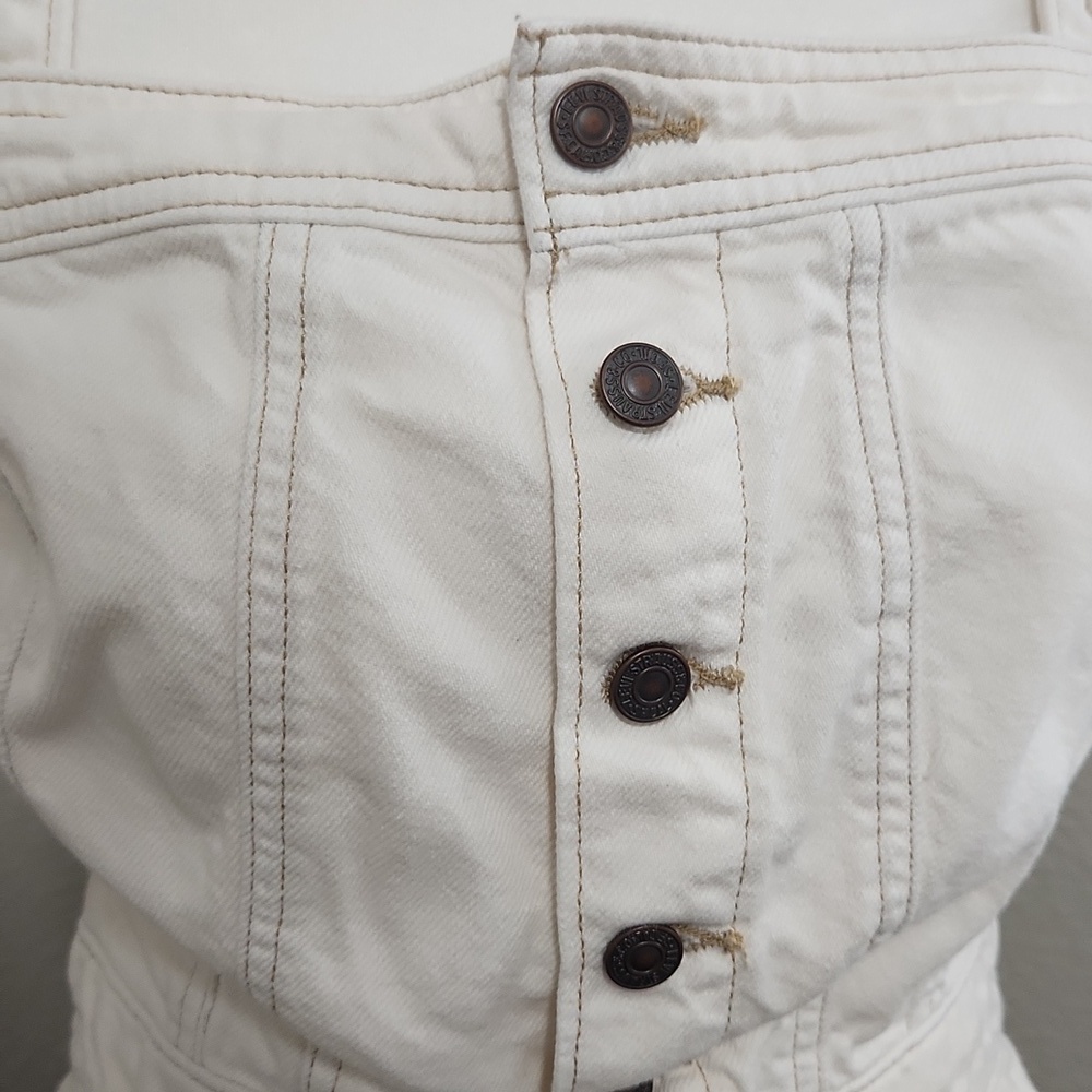 Levi's Iconic Button-Up Dress - Picture 7 of 12